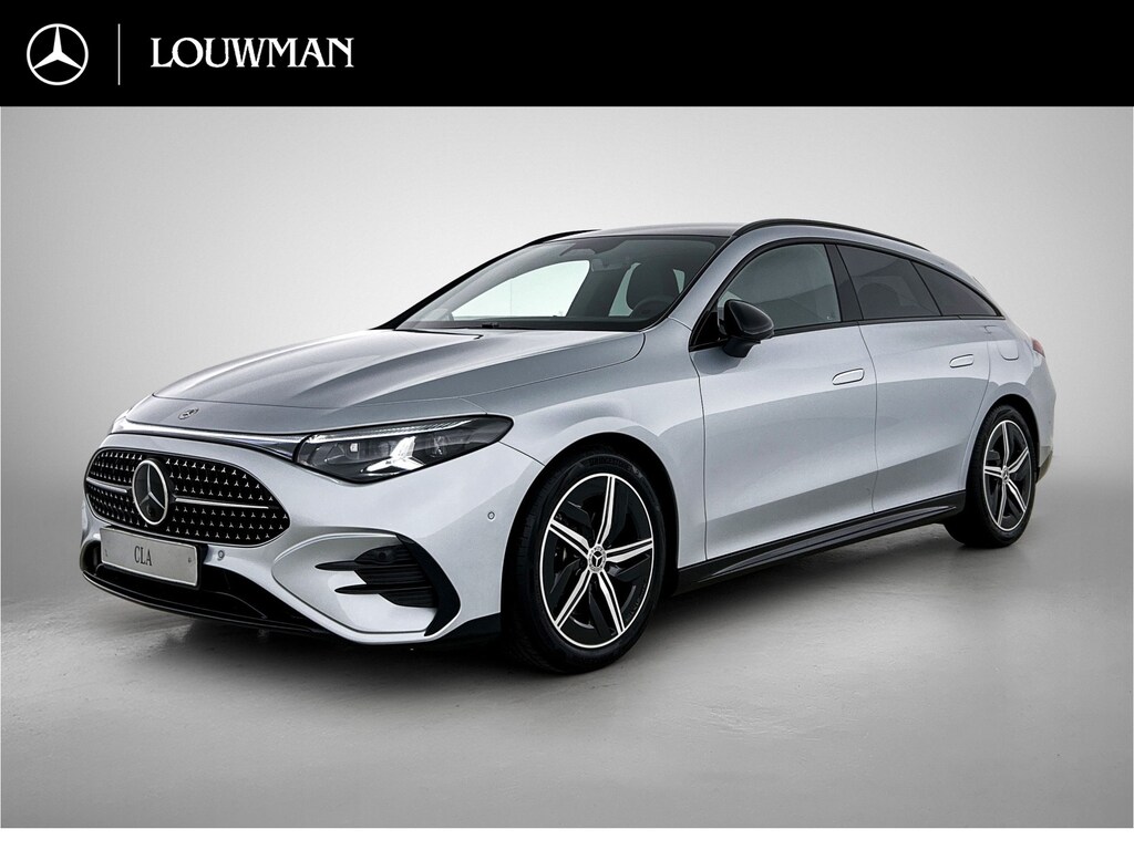 Mercedes-Benz CLA Shooting Brake 200 Business Solution AMG | Premium Plus pakket | Nightpakket | Trekhaak | Vast panoramadak | Sportstoelen | URBAN GUARD | Massage functie | 18" vijfspaaks lichtmetalen AMG-velgen |