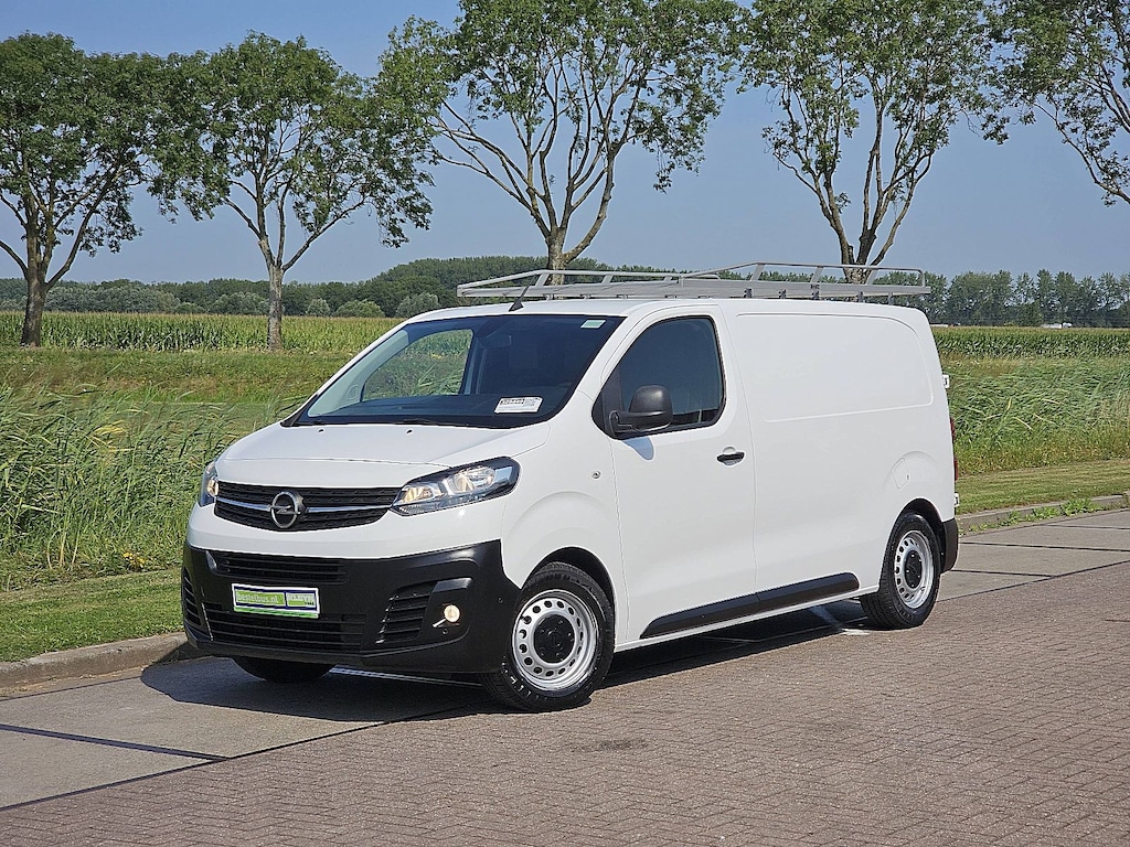Opel Vivaro 1.5 CDTI L2H1 Edition Cruise control, Airco, Pdc, Carplay, Navi, Camera, Trekhaak, NAP, 3-Zits, Wp-Inrichting, Onderhoudshistorie, 1e Eigenaar!