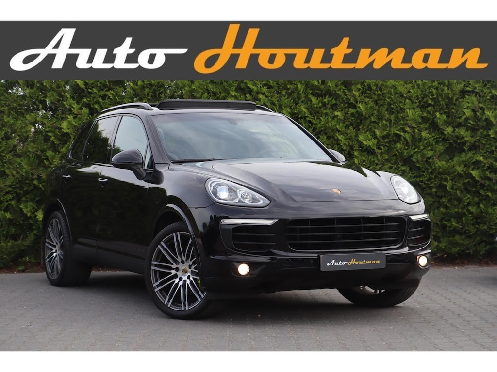 Porsche Cayenne S E-Hybrid 419PK 🚀 | Pano ☀️ | Bose 🔊 | Trekhaak 🔗 | Leder 🛋️ | Zeer compleet!