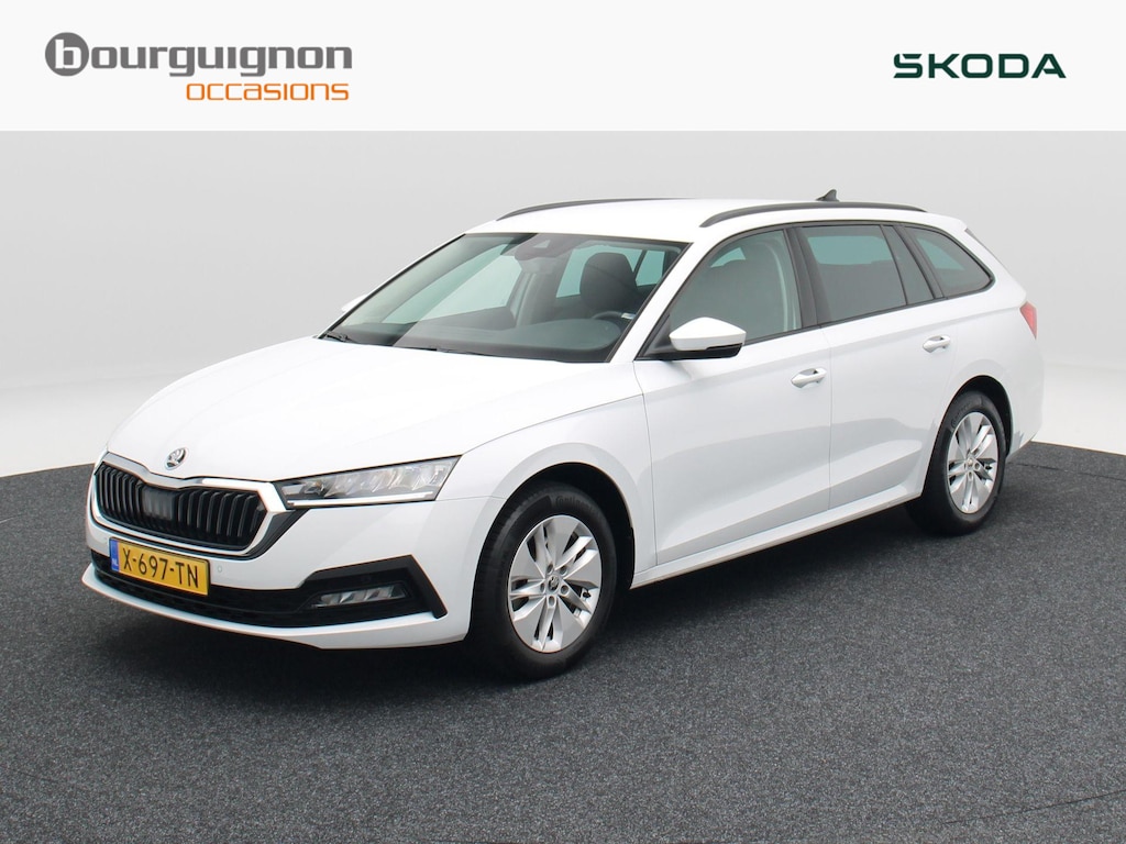 Skoda Octavia Combi 1.0 TSi 110 Pk Business Edition | Stoelverwarming | Adaptive Cruise | Navigatie | CarPlay | 16 Inch | 70.153 Km !!