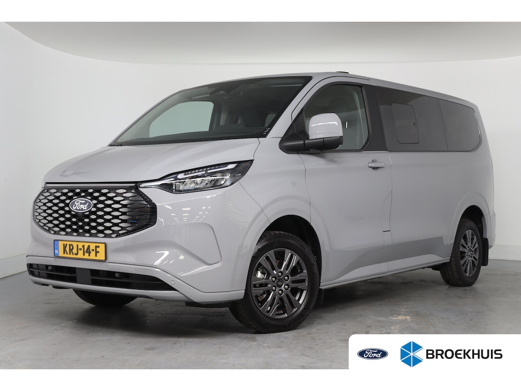 Ford Tourneo Custom 340 Titanium 65 kWh 8-Persoons | Camera | Stoel-/Stuurverwarming | Climate | Cruise | Keyless entry en start | Navigatie