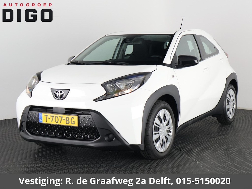 Toyota Aygo X 1.0 VVT-i MT Play | SLECHTS 5.300 KM! | Apple Carplay & AndroidAUTO | Camera | 1e eigenaar |