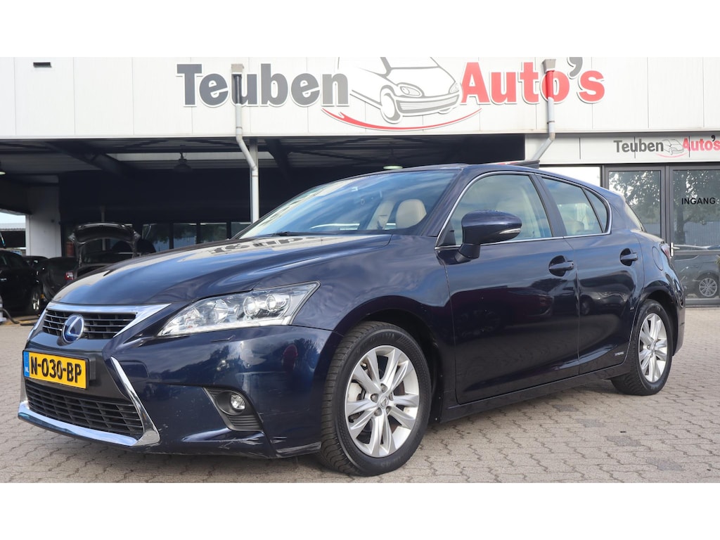 Lexus CT 200h F Sport Premium Executive | Leder | Climate control | Stoelverwarming | Glazen schuif-/kanteldak | Dealer onderhouden!