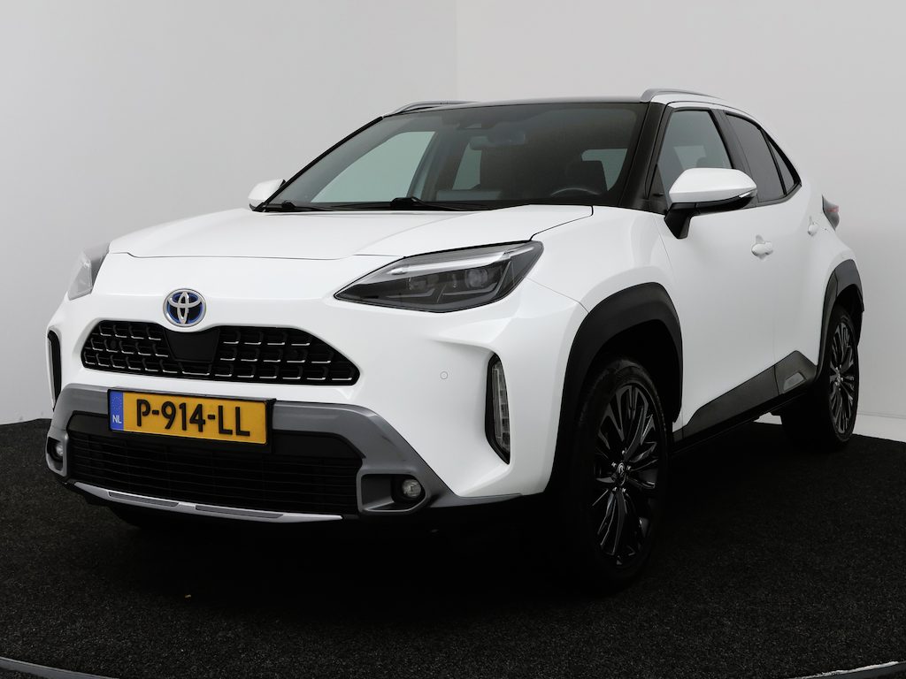 Toyota Yaris Cross 1.5 Hybrid Adventure | Navigatie | Trekhaak | Panoramadak | JBL | BLS | PDC | Head-up | Stuur-Stoelverwarming |