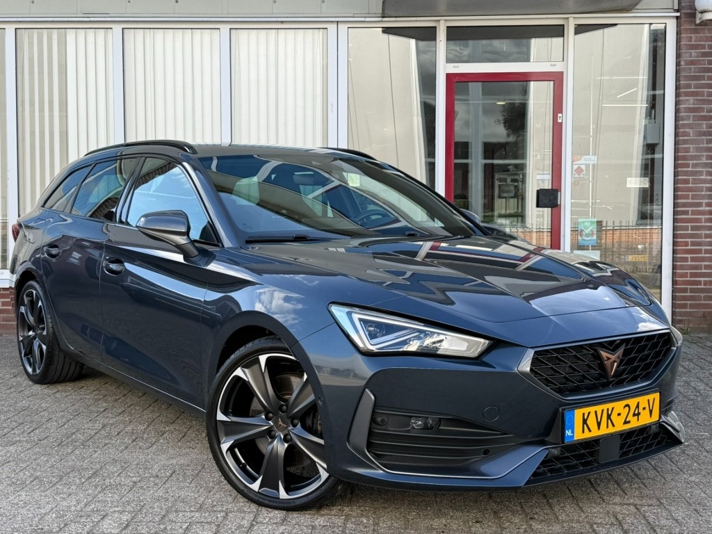 CUPRA Leon Sportstourer 1.4 E-Hybrid VZ Business I Stoel/stuurverwarming I Carplay I Camera I Elektrische achterklep I