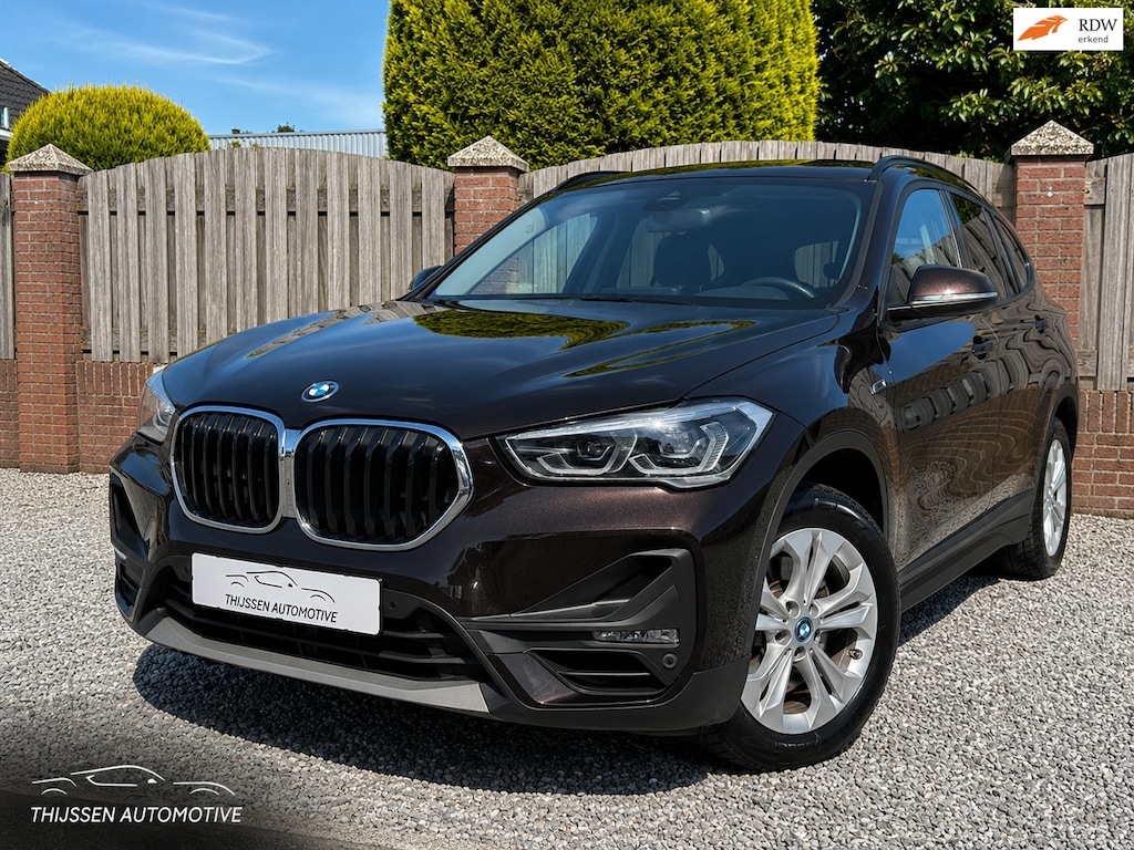 BMW X1 XDrive25e Business Edition Plus TREKHAAK SPORT NACI CLIMA P CAMERA
