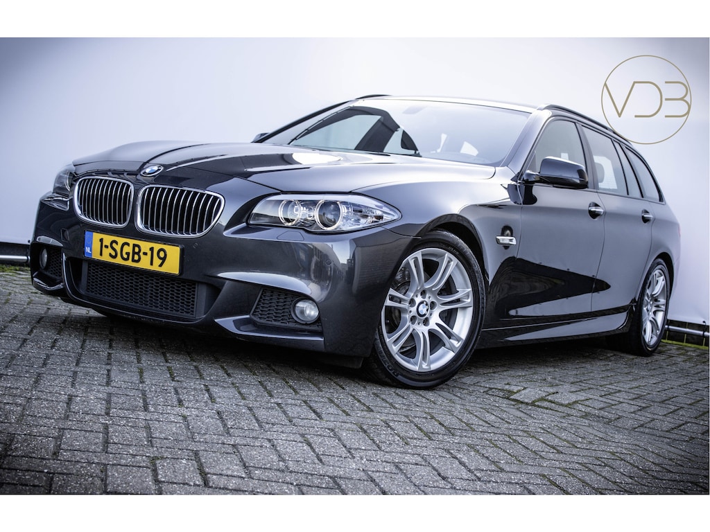 BMW 5-Serie Touring 520i M-Sport Leer 2013 Origineel NL incl Nieuwe APK / Beurt