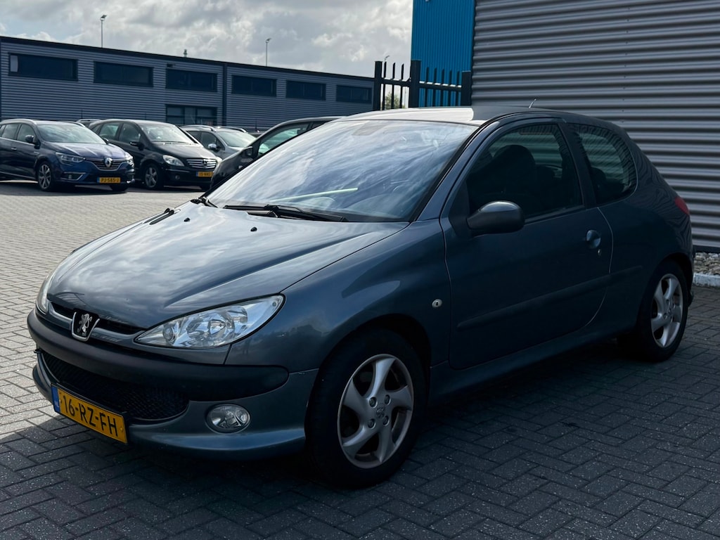 Peugeot 206 1.6-16V Gentry