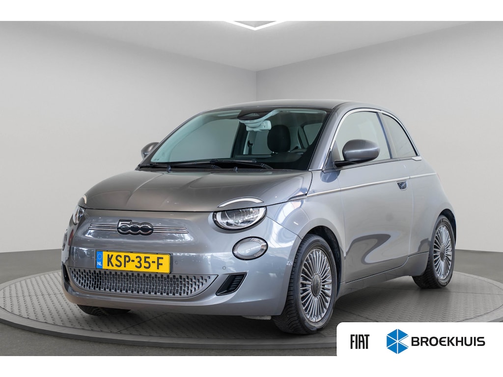 Fiat 500e Icon 42 kWh | Camera | Stoelverwarming | Apple Carplay & Android Auto | Parkeersensoren | Lichtmetalen velgen |
