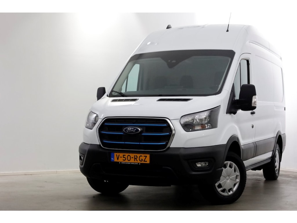 Ford E-Transit 350 L2H3 68 kWh Trend 100% Elektrisch Snellader/Airco/Navi SOH 99% 12-2024