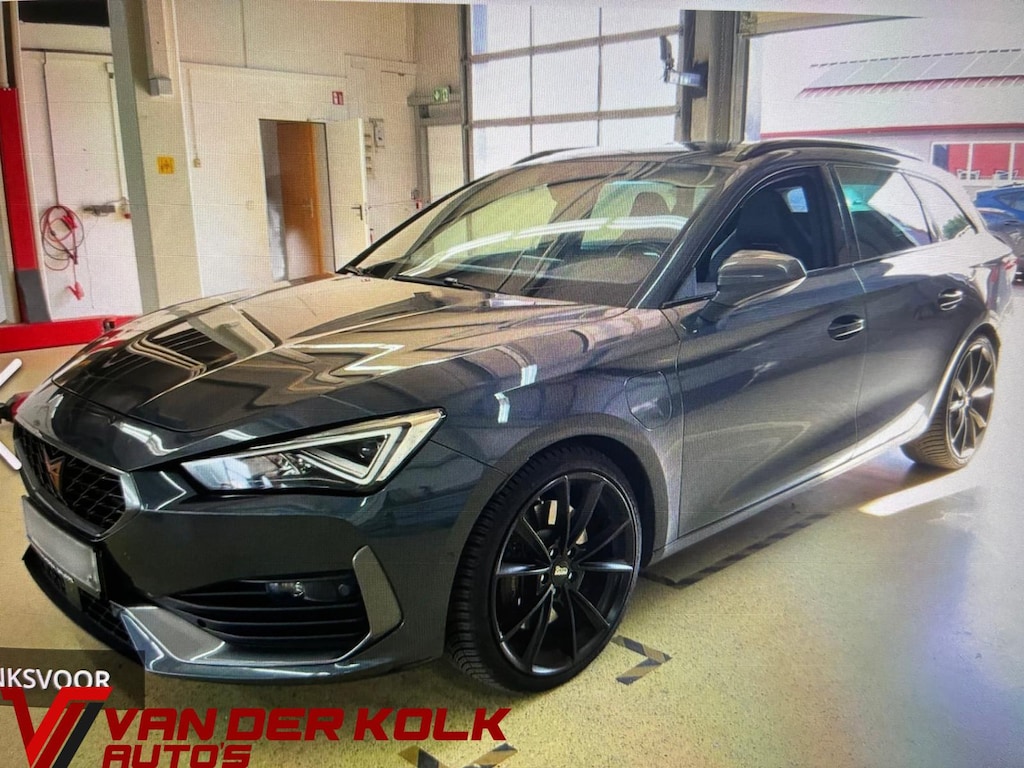 CUPRA Leon 1.4 e-Hybrid VZ Business