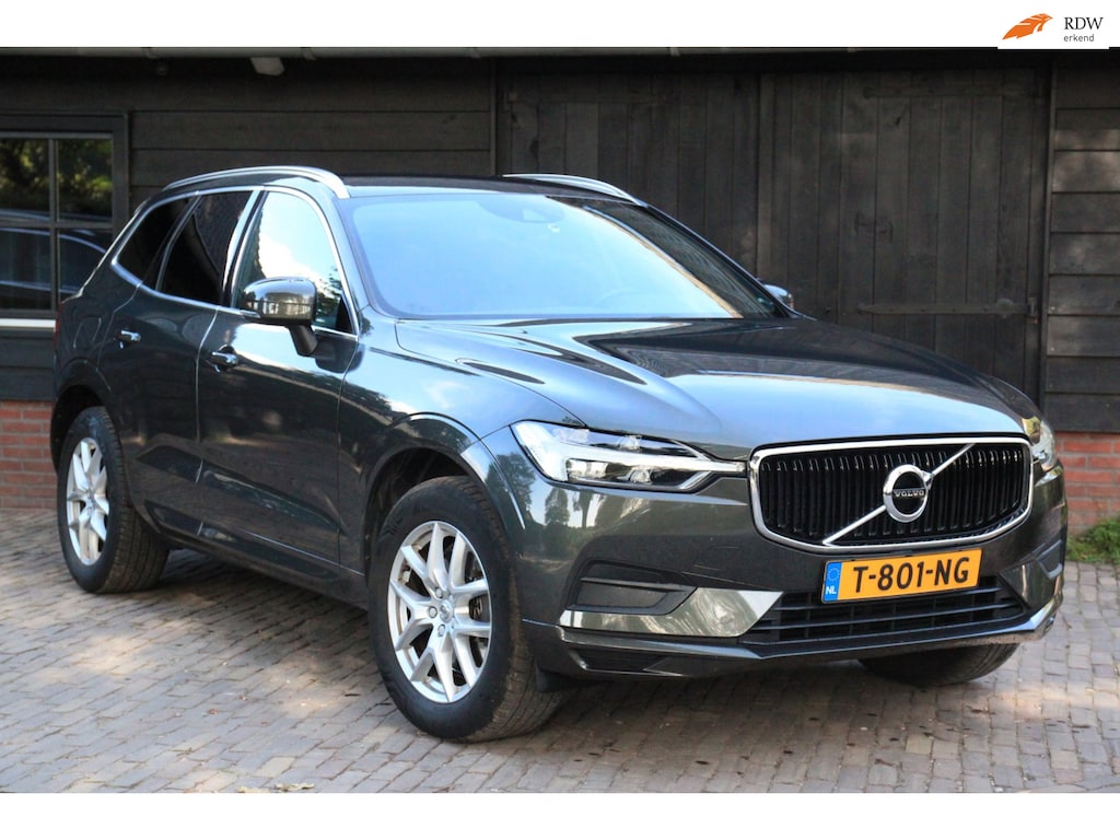Volvo XC60 2.0 D4 Momentum Leer/Stoelverwarming/Trekhaak uitklapbaar