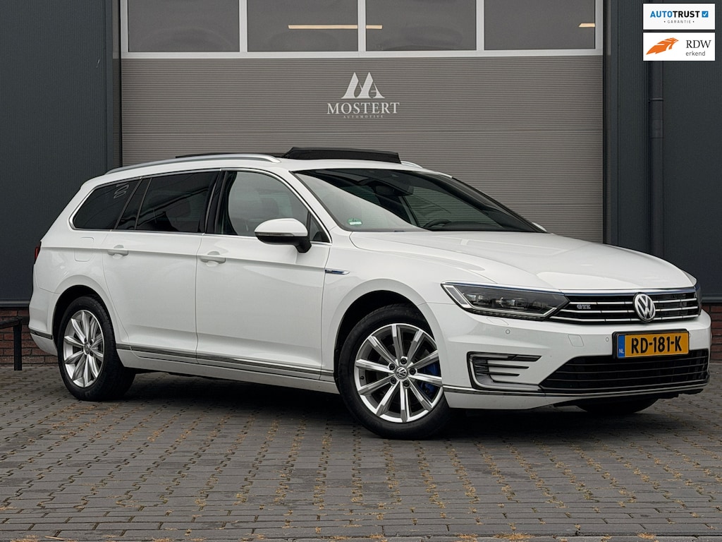 Volkswagen Passat Variant 1.4 TSI/218pk GTE Highline|2016|Pano|Trekhaak|Camera|Adaptive cruise|Stoelverw.|Ergo stoel|17"LMV