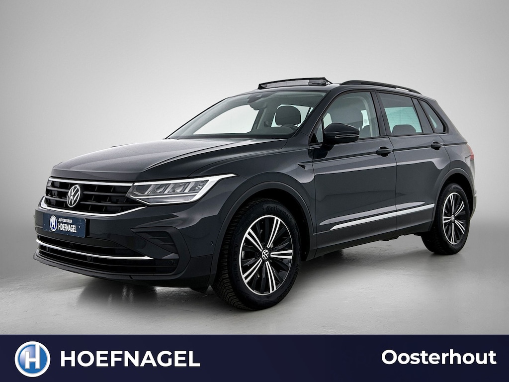 Volkswagen Tiguan 1.5 TSI Life Automaat | Adaptive Cruise | Stoelverwarming | CarPlay | Camera | Parkeersensoren | Panoramadak