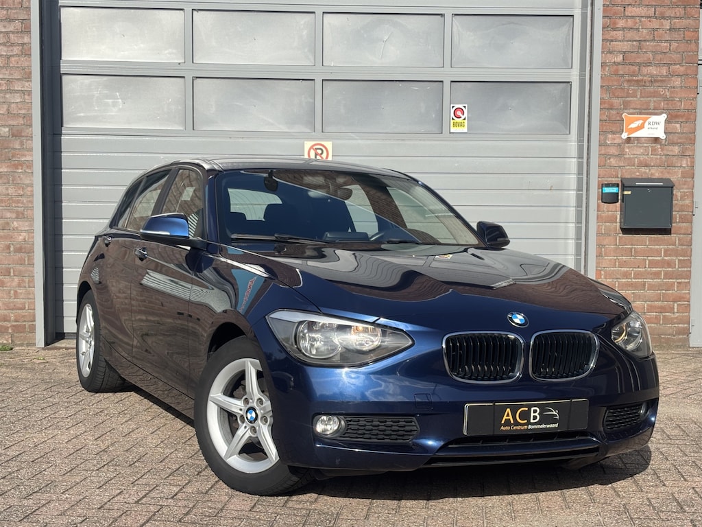 BMW 1-Serie 114i EDE Navigatie/ LM velgen