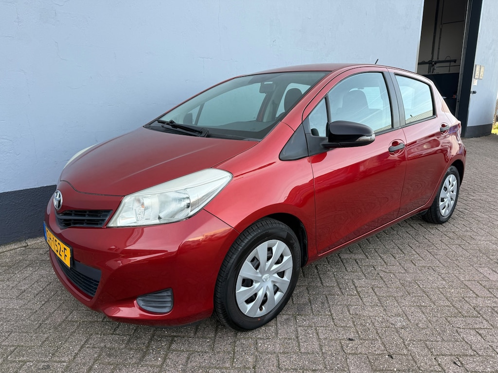 Toyota Yaris 1.3 VVT-i Comfort - Dealer Onderhouden - Airco