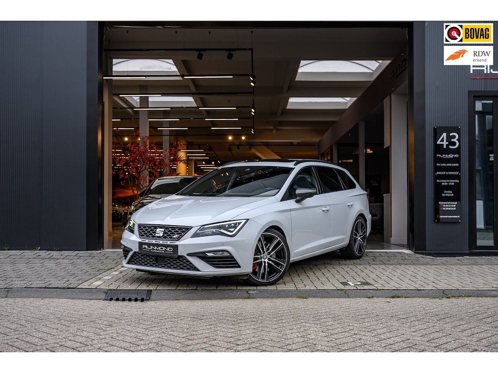 SEAT Leon ST 2.0 TSI CUPRA 300 4DRIVE Panoramadak |Camera|Lane-Assist|Acc|Dealer Onderhouden