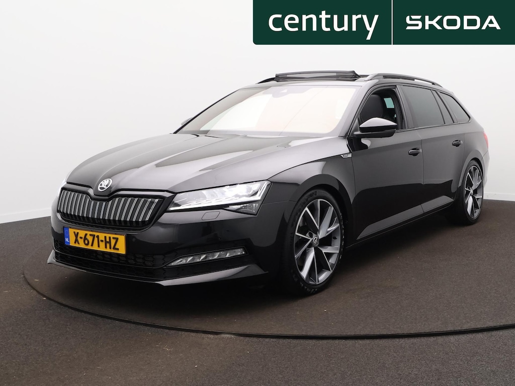 Skoda Superb Combi 1.4 TSI iV Sportline Business | Panodak | 360 Camera | Zwenkbare trekhaak | Elek. Stoelen | ACC |