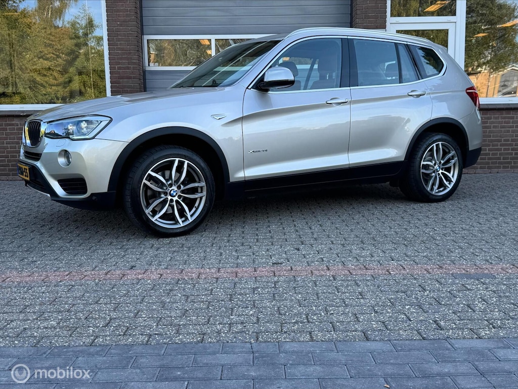 BMW X3 xDrive20i HIGH EXE LEDER/PANO/ECC-AIRCO/CRUISE