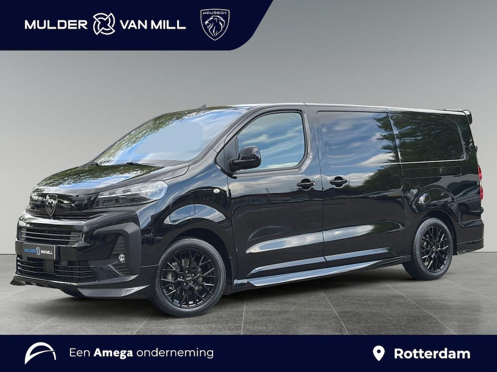 Peugeot e-Expert EV L3 75kWh 136pk STX SPORT | Lederen bekleding STX | STX Pakket | Dakspoiler | Sideskirts | 18 inch zwarte velgen | City NAVI Pakket | Comfort Pakket | Exterieur Pakket | Full ECO LED verlichting | Winter Pakket | Dubbele schuifdeur | Houten afwerking laadruimte | Scheidingswand comfort met raam | Reservewiel