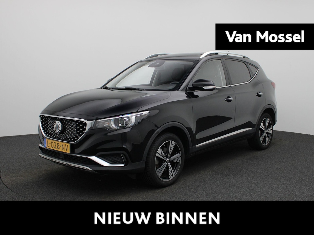 MG MG ZS EV Luxury 45 kWh | Automaat | Panoramadak | Leder | Navigatie | Airco | Achteruitrijcamera | Apple Carplay / Android Auto | Stoelverwarming | Lichtmetalen Velgen |