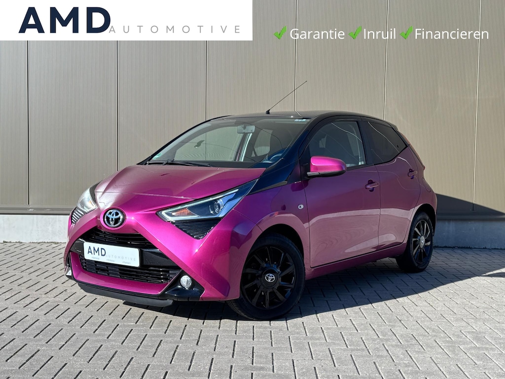 Toyota Aygo 1.0 VVT-i x-cite | Apple Carplay/Android | Onderhoud+ | Achteruitrijcamera