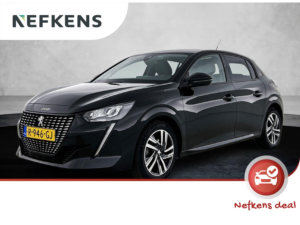 Peugeot 208 Allure Pack 75pk | Navigatie via Apple Carplay / Android Auto | Achteruitrijcamera | 3D Cockpit | Climate Control | Cruise Control | Parkeersensoren | DAB+ radio | Armsteun | Led koplampen | Bluetooth | Elektrisch inklapbare spiegels | Donker getint glas | 16" lichtmetalen velgen |