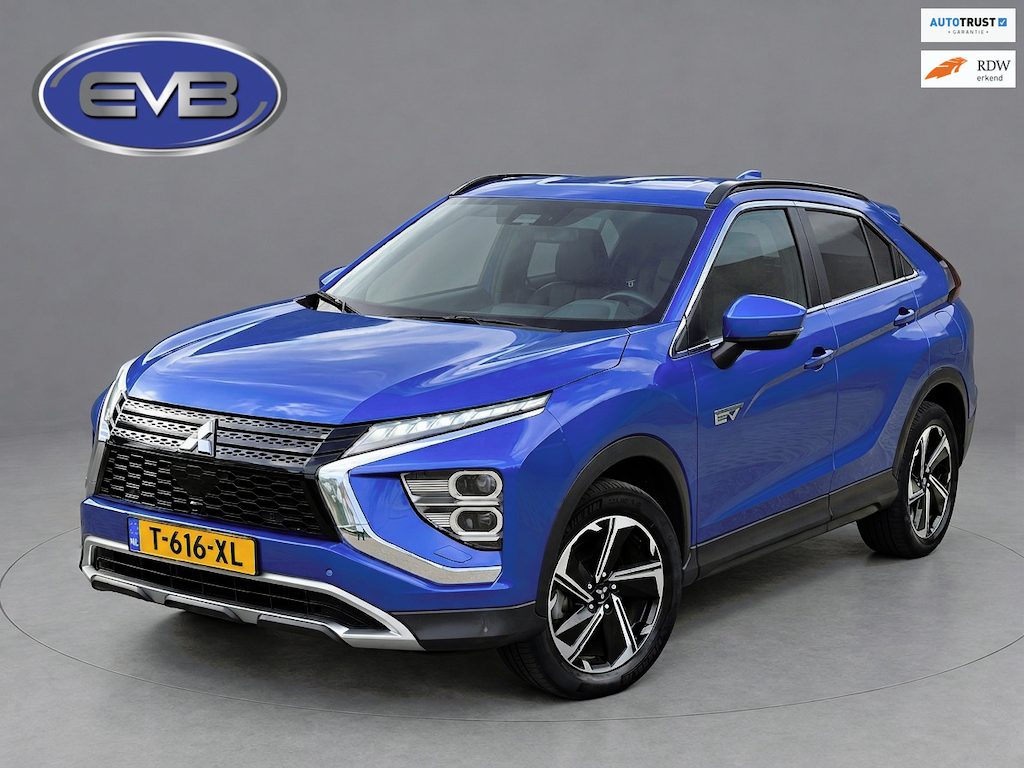 Mitsubishi Eclipse Cross 2.4 PHEV Intense+, trekhaak, stoelverwarming, achteruitrijcamera, vele opties