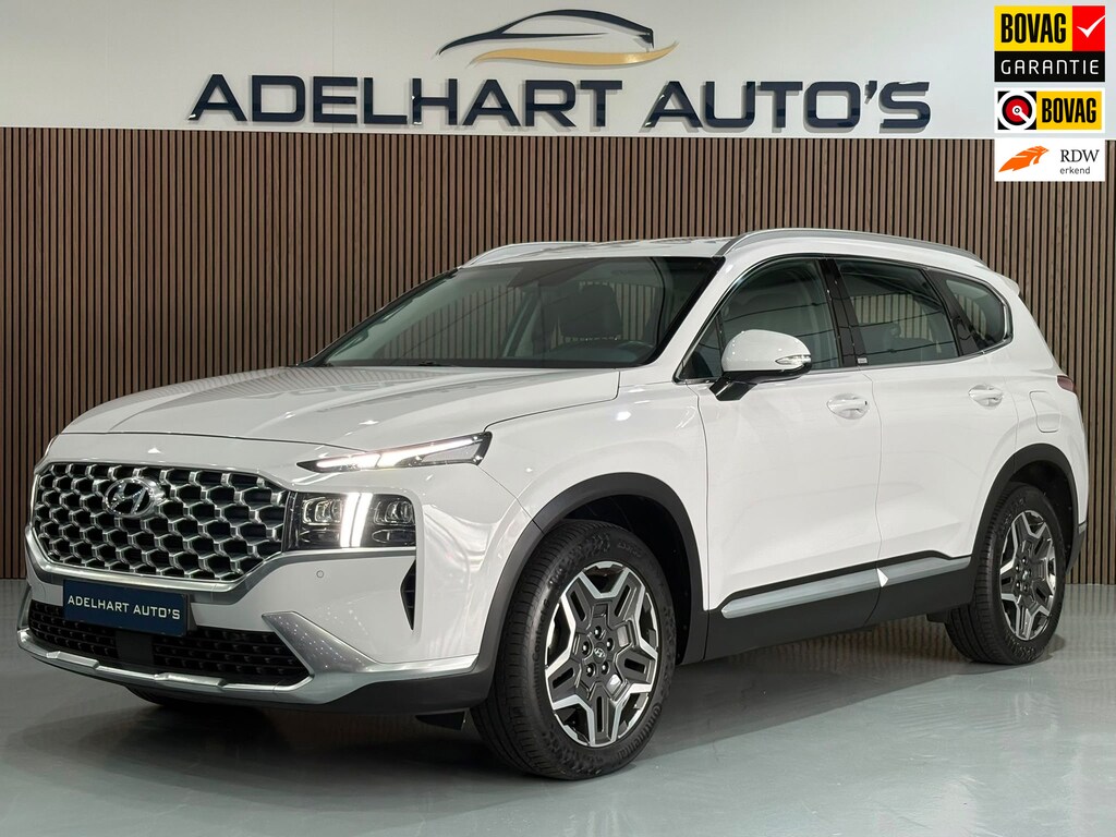 Hyundai Santa Fe 1.6 T-GDI PHEV Comfort Smart Sky 265 PK / Lederen interieur / Elektrische stoelen / Navigatie full map / etc…