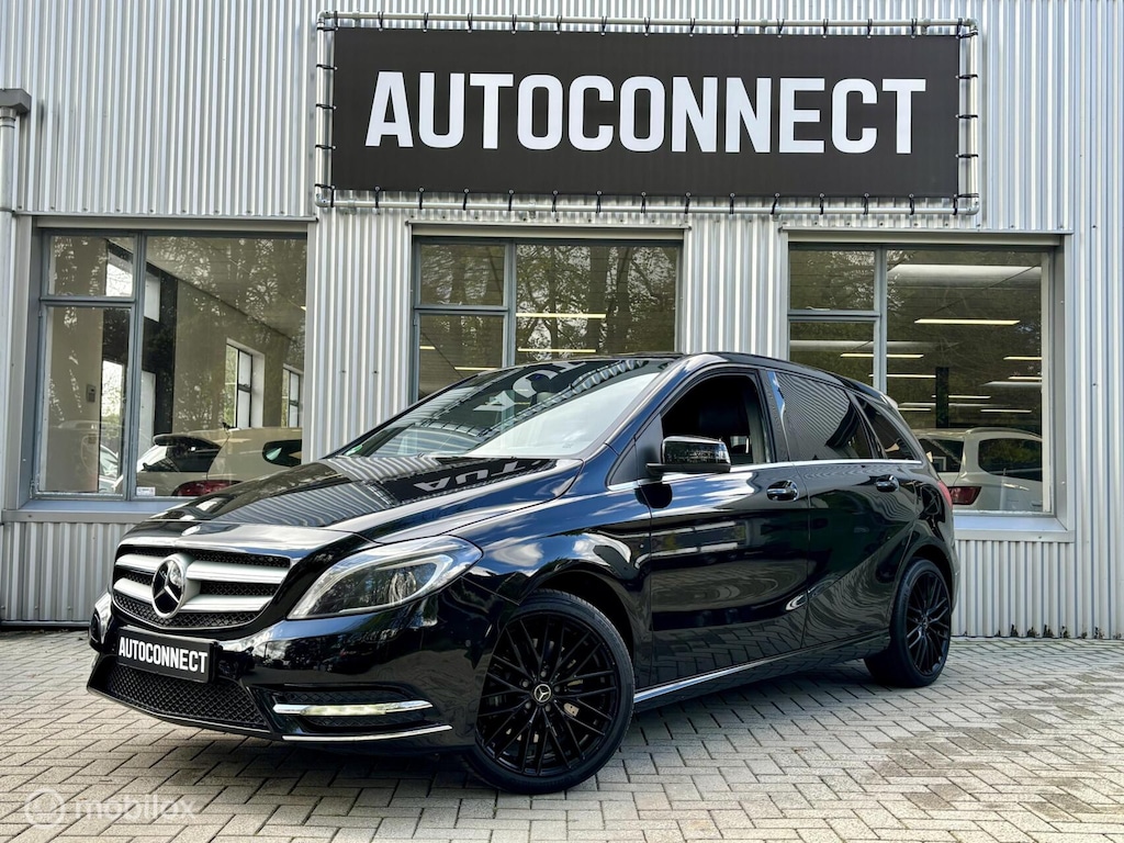 Mercedes-Benz B-klasse 220 4MATIC HALF/LEDER, NAVI, CRUISE, PDC V+A, 184 PK