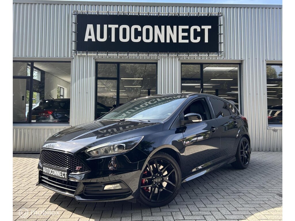 Ford Focus 2.0 ST, VOL LEDER, NAVI, CRUISE, XENON