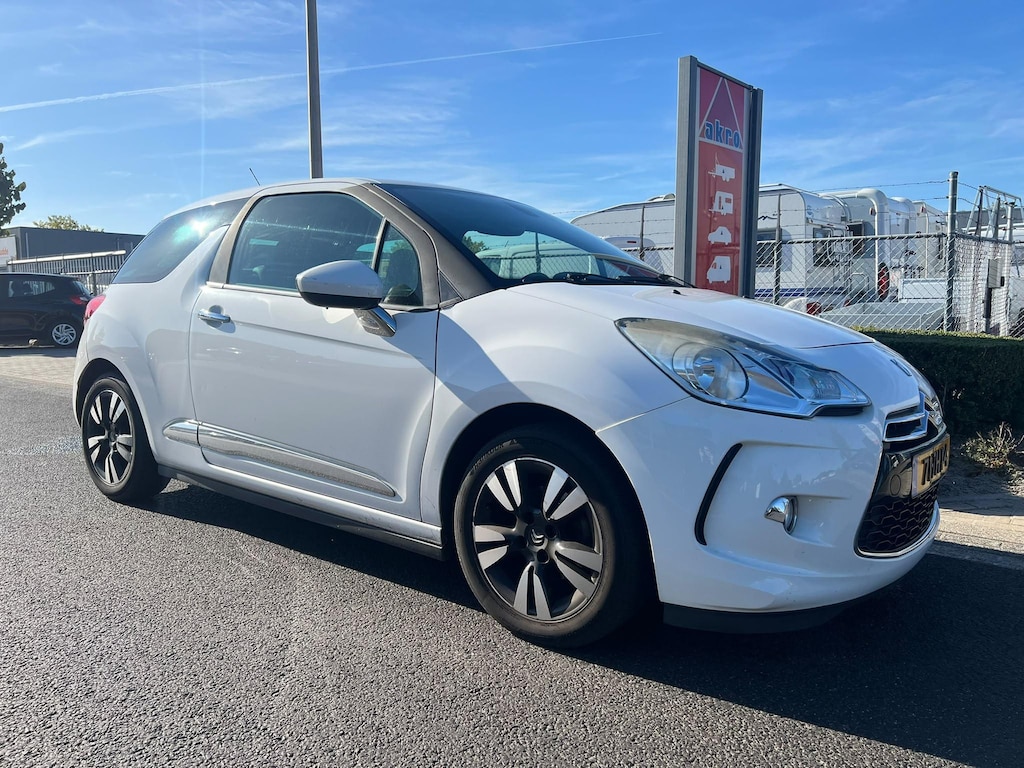 Citroën DS3 1.2 VTi Chic | Airco | Cruise Control | Bluetooth | NAVI