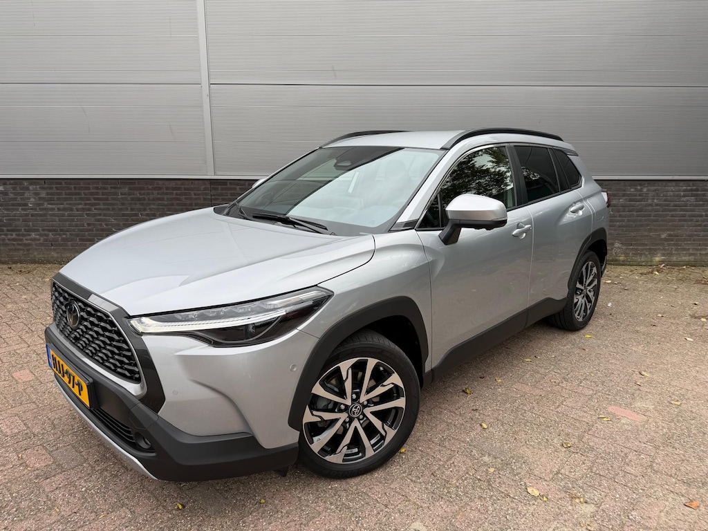 Toyota Corolla Cross Hybrid 200 Executive | Leder | Navigatie | Dodehoek detectie | 360 graden camera |