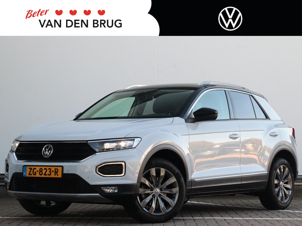 Volkswagen T-Roc 1.5 TSI Sport | Trekhaak | Achteruitrijcamera | Apple carplay / Android auto | Climate control | Digitale instrumentenpaneel |