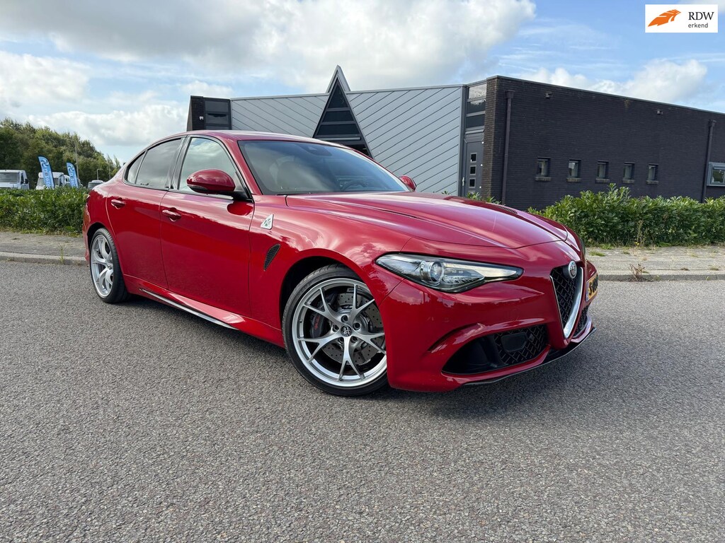 Alfa Romeo Giulia 2.9 V6 Quadrifoglio | 510PK | Carbon | Harman Kardon | Adaptive Cruise Control |Elektrisch Sportstoelen | Etc...