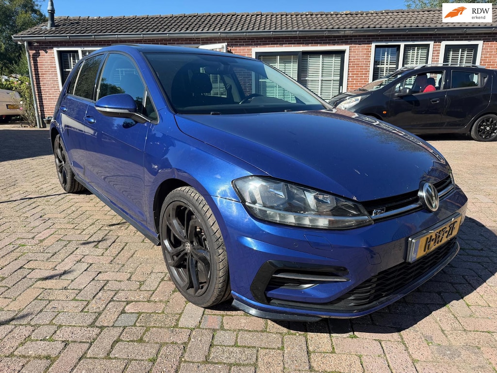 Volkswagen Golf 1.5 TSI Highline Business R Nieuwe APK
