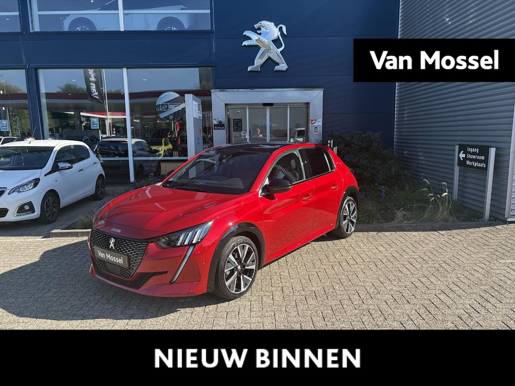 Peugeot 208 1.2 PureTech 100 GT | Panoramadak | Navigatie | Camera | Unieke tellerstand!