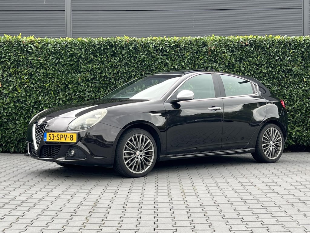 Alfa Romeo Giulietta 1.4 T Distinctive, NL AUTO, NAP LOGISCH, PANORAMADAK, BOSE, CRUISE CONTROL, CLIMATE CONTROL, LICHTMETAAL 18"