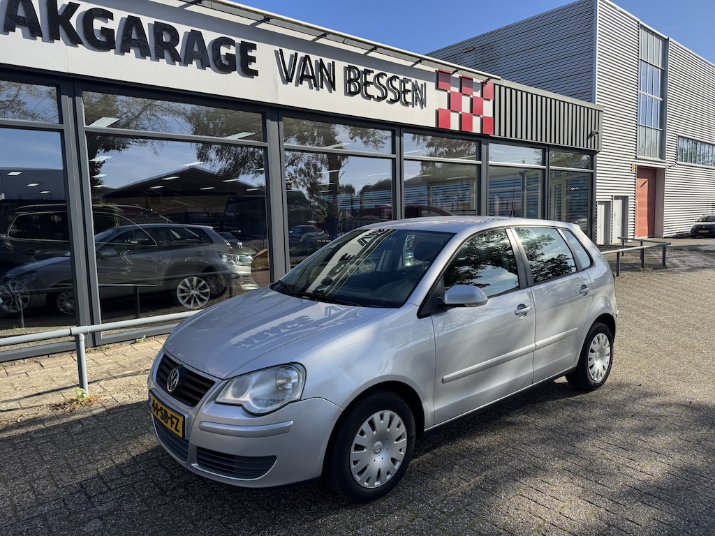 Volkswagen Polo 1.4-16V Turijn AUTOMAAT-AIRCO-5DRS