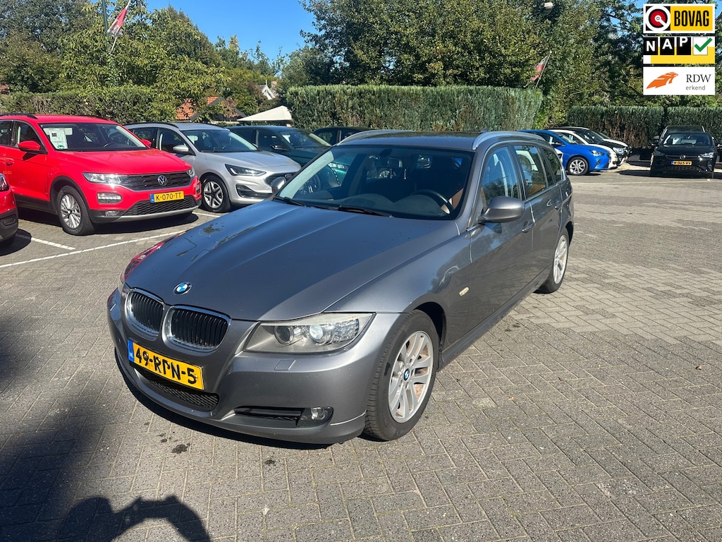 BMW 3-Serie Touring 318i Luxury Line , automaat , leer , navigatie , pdc
