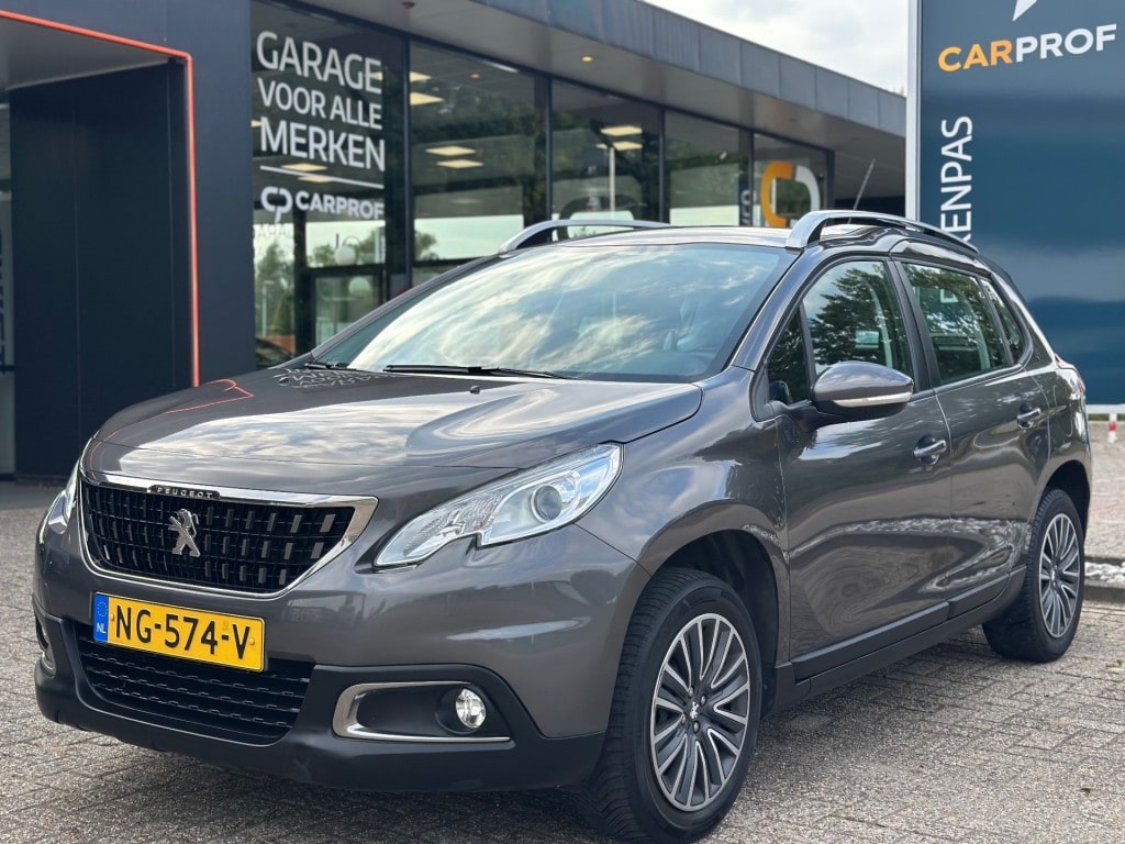 Peugeot 2008 1.2 Puretech Active Goed onderhouden ''Trekhaak - PDC - Infotainment ''