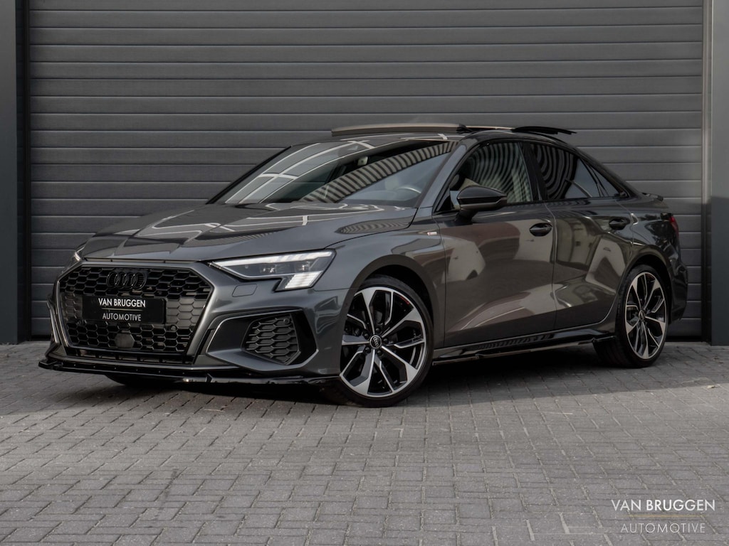 Audi A3 Limousine 35 TFSI S-Line Pano B&O RS-Stoelen Sfeer Camera BTW
