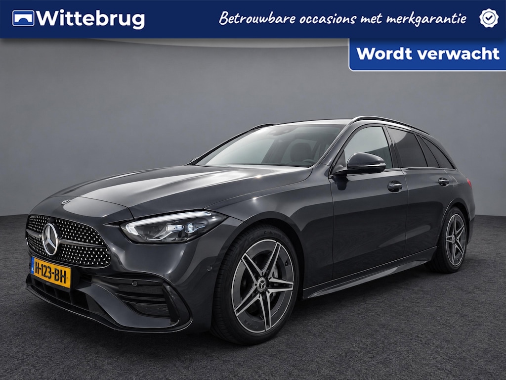 Mercedes-Benz C-klasse Estate 180 AMG Line / Navigatie / App connect / Camera / Parkeersensoren V+A /  Dodehoek herkenning