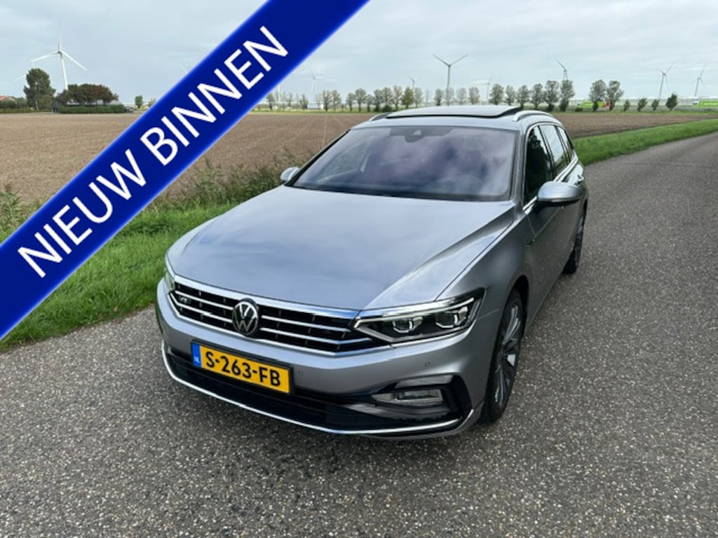 Volkswagen Passat Variant 1.5 TSI R-Line Business Pano/360 Camera Adaprtieve cc Enz