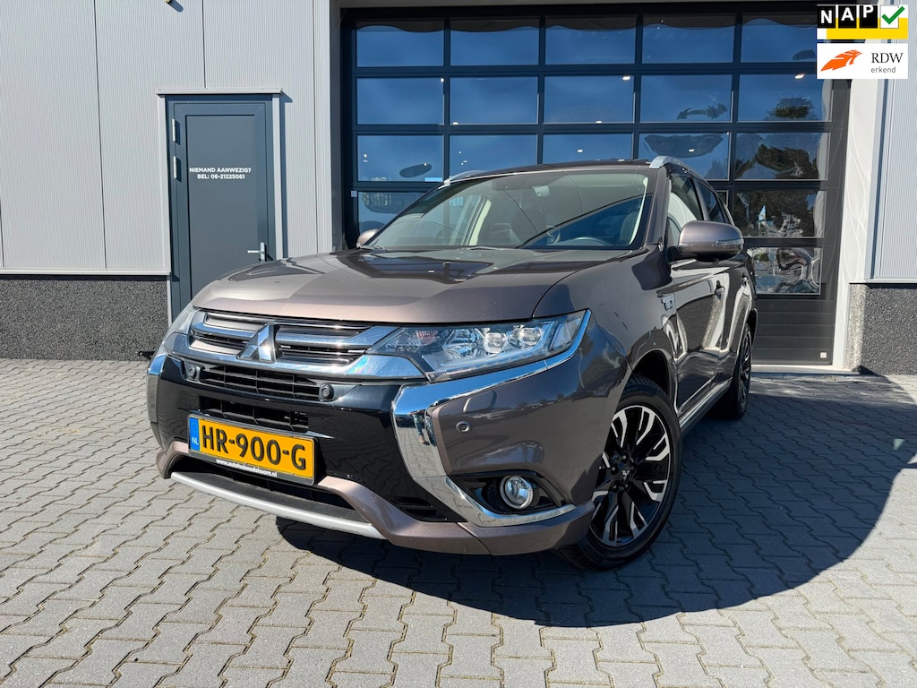 Mitsubishi Outlander 2.0 PHEV instyle+ 1 ste eigenaar en dealer onderhouden