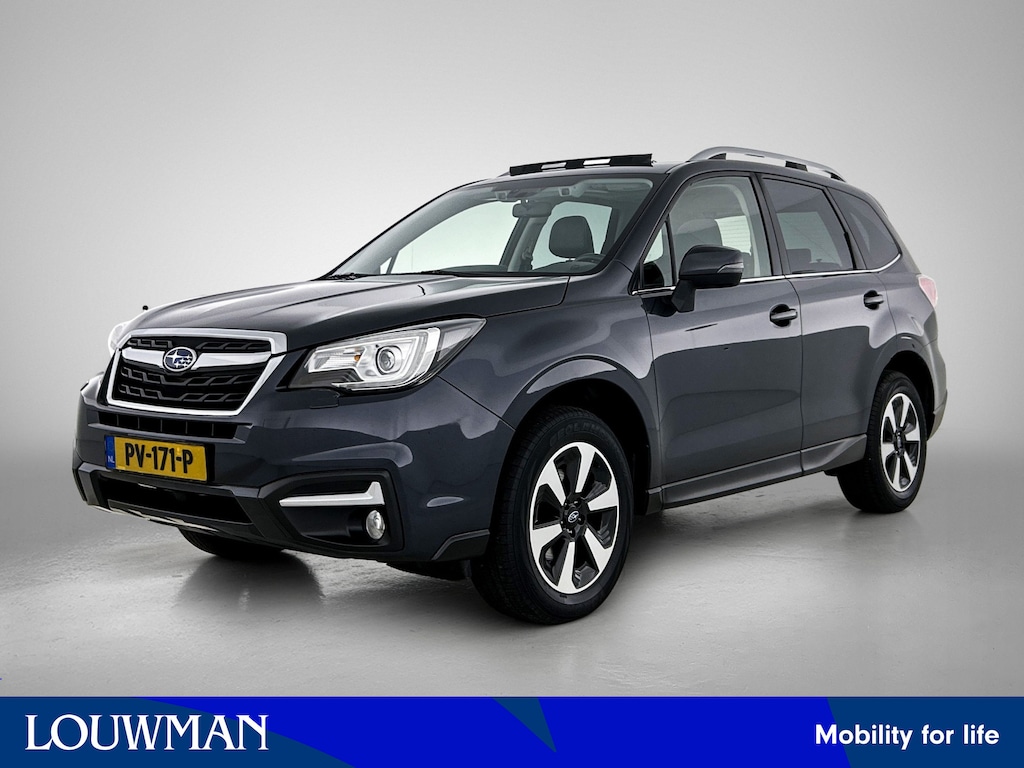 Subaru Forester 2.0 AWD Premium | Schuif-/kanteldak | Trekhaak | Automaat | 2000kg Trekgewicht |