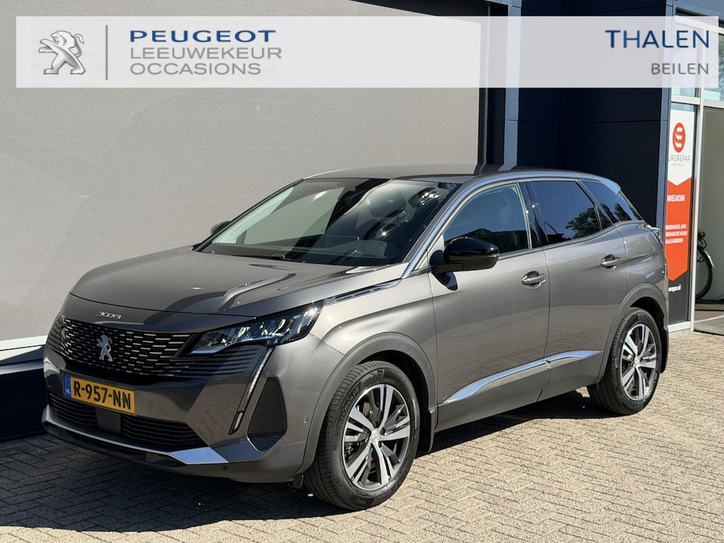 Peugeot 3008 130PK Allure Pack | Trekhaak | Hoge Instap | Full LED Koplampen | Stoelverwarming | Geintegreerde Navigatie | Apple Carplay | 29000 KM! | Achteruitrijcamera | Dode Hoekbewaking | PDC rondom |