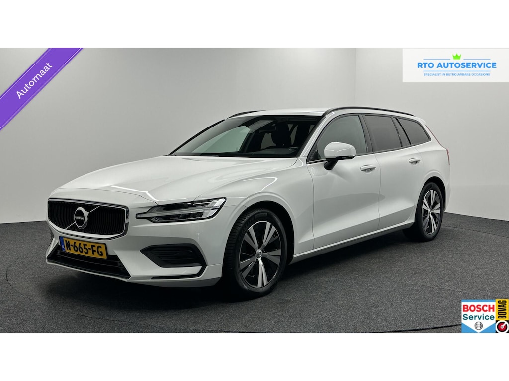Volvo V60 2.0 B3 Momentum Advantage TREKHAAK CARPLAY NAVI ADAPTIEF CRUISE CAMERA.