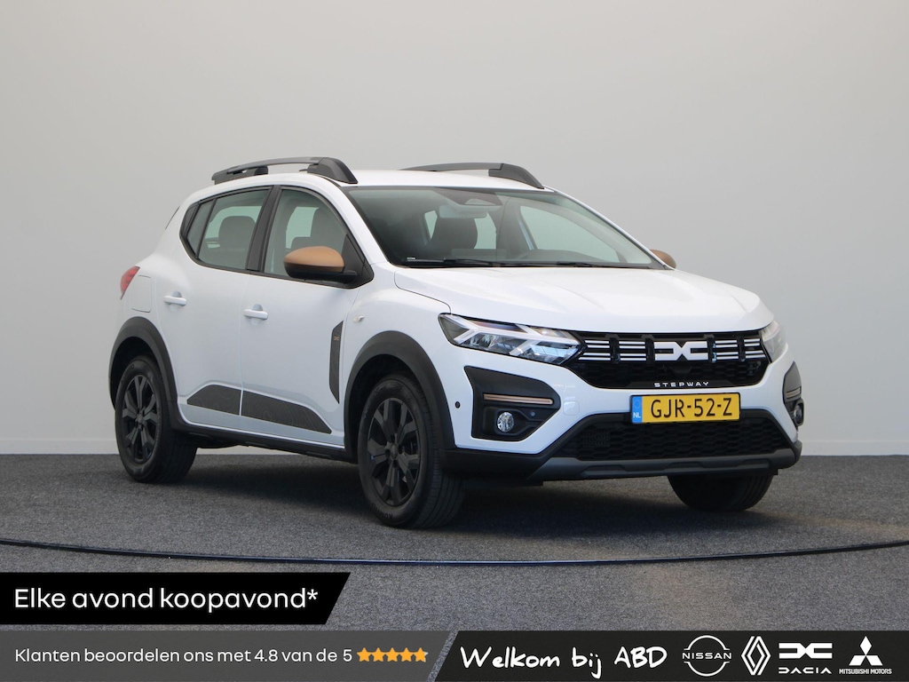 Dacia Sandero Stepway TCe 100pk ECO-G Extreme | Trekhaak | Achteruitrijcamera | Navigatie | Voorstoelen Verwarmd |