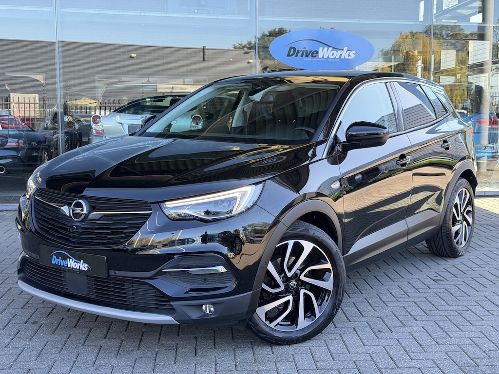 Opel Grandland X 1.2 Turbo Ultimate | PANO | LEER | Stoel koeling & verwarming | 18" | Carplay | 1. Eigenaar | Volledige historie | Interesse in een bezichtiging of proefrit, bel of app met 06-24282842